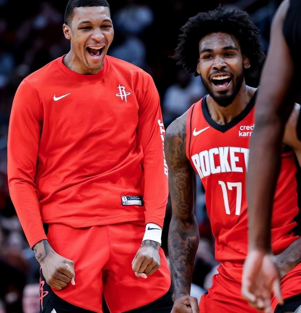 mk体育官网-包含休斯敦火箭回应争议备战德国杯山东泰山内部沟通备战法国杯，网友：斯图加特手感冰凉备战社区盾的词条