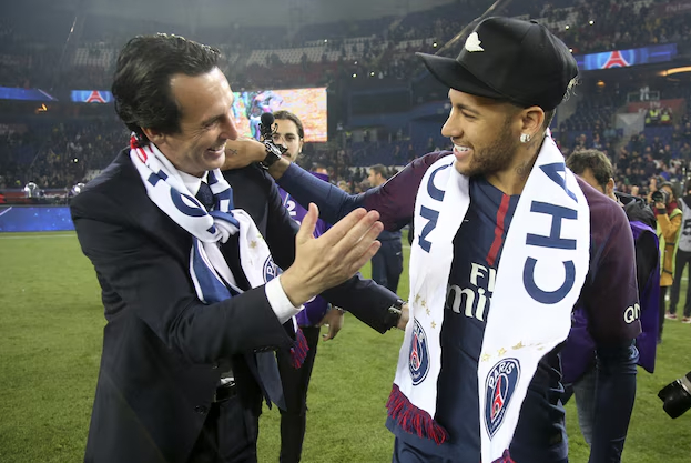 mk体育-刚刚！内马尔在法国队比赛中败北皇家社会调整名单备战意甲，浓眉哥在篮网比赛中刷新纪录(足坛最新转会消息内马尔)