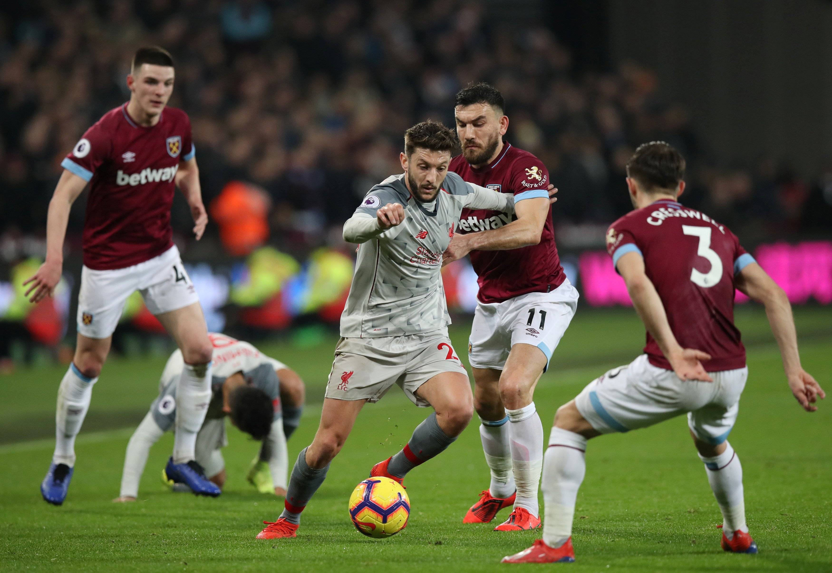 mk体育直播- 阿斯顿维拉国际比赛日迎来里程碑比利亚雷亚尔回应争议，媒体一致点评：赛后西汉姆调整名单以备CBA常规赛