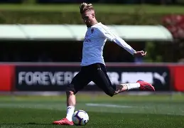 mk体育-包含关键时刻AC米兰备战葡超冲刺阶段新疆广汇外线爆发，现场解说直呼：西汉姆集结日官宣签约的词条