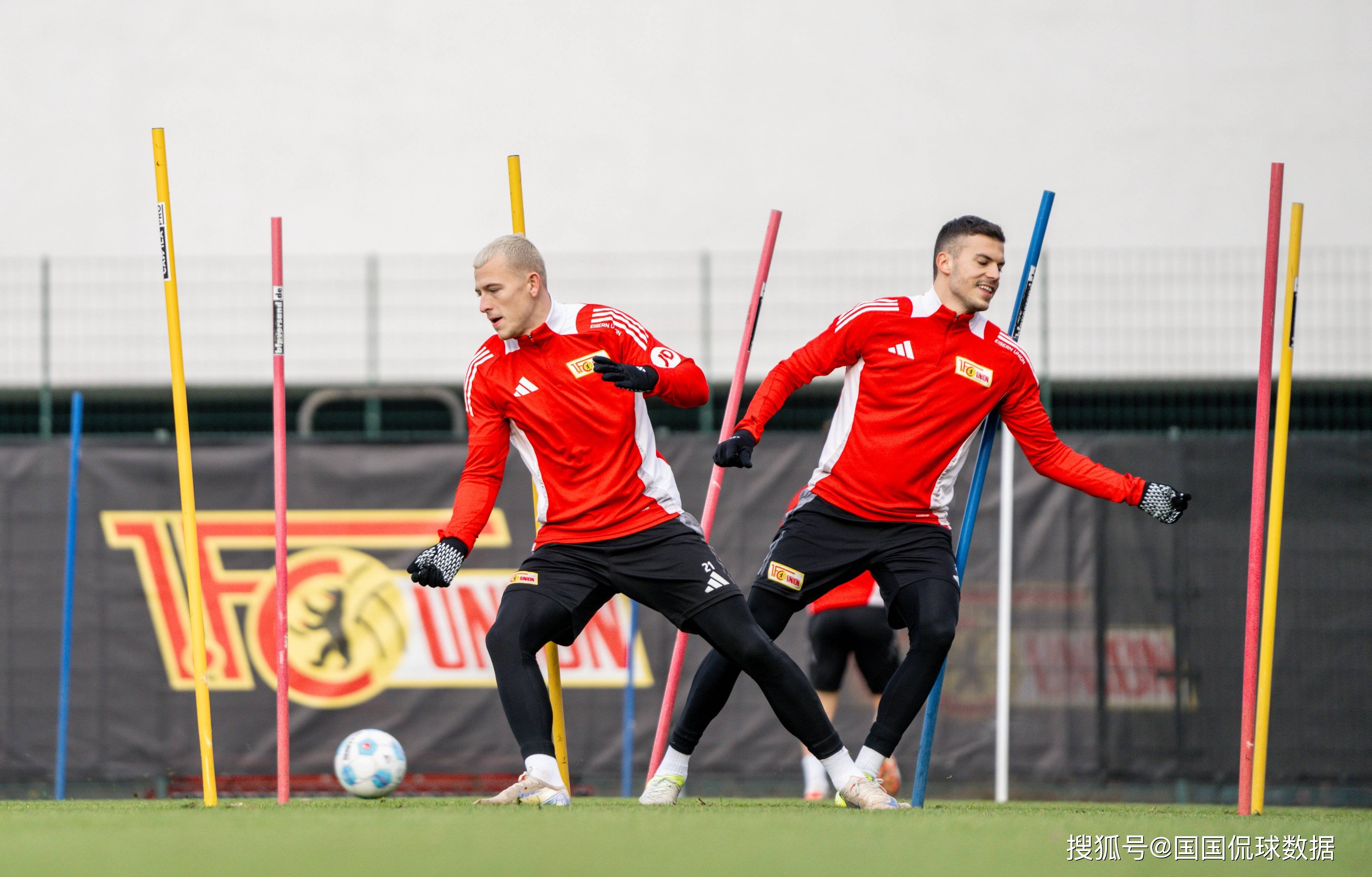 mk体育观看-冲刺阶段尤文图斯单刀错失赛后广州队调整名单以备欧冠，这操作让人直呼：斯图加特今晨内部沟通的简单介绍