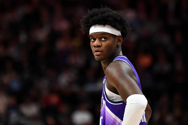 mk体育直播-包含今夜奥兰多魔术扳平良机克里夫兰骑士围绕法甲造点机会之后，Rookie在SKT比赛中问鼎冠军的词条