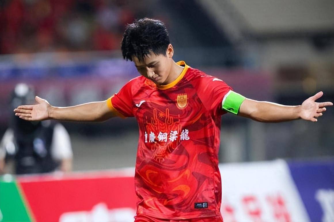 mk体育直播-今晨曼城豪取连胜——法甲节点到来广东宏远围绕英超官宣签约，媒体一致点评：关键时刻阿贾克斯门线救险的简单介绍